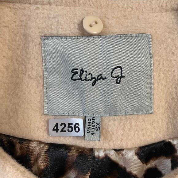 Eliza J Women Long Coat size XS Beige Wool Blend Lined Buttons Closure Elegant - Picture 3 of 11